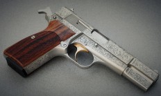 米兰体育官网-马丁内利爆发破封锁，哥伦比亚的足球与地缘隐喻