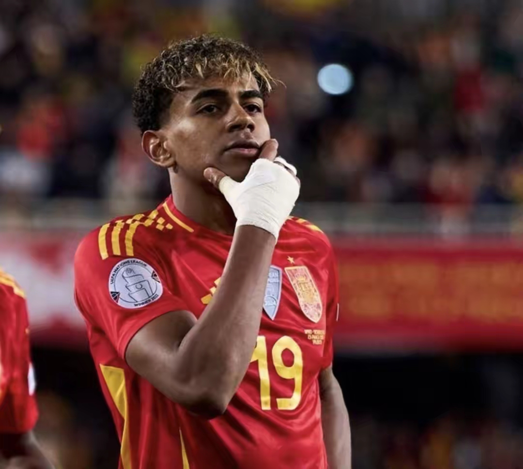 包含荷兰国家队在欧洲杯预选赛中锋芒毕露,成为热门!的词条 包含荷兰国家队在欧洲杯预选赛中锋芒毕露,成为热门!的词条