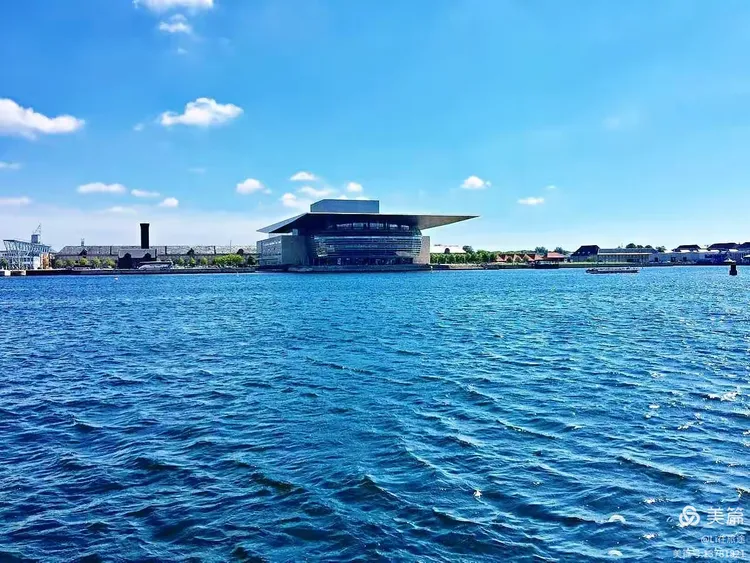 包含丹麦底蕴强大，期待新的胜利到来的词条