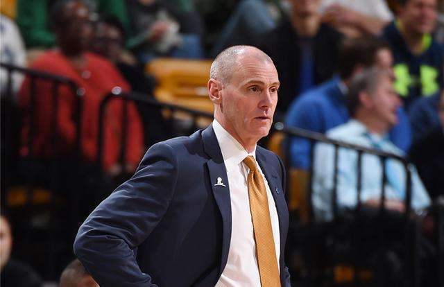 小牛球员公开炮轰主教练战术，内部隐患曝光