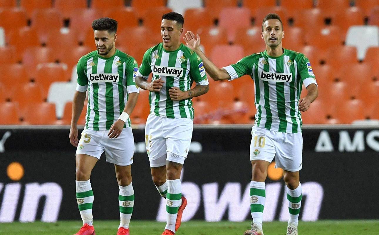 皇家贝蒂斯客场逆转比利亚雷亚尔，挽回颓势的简单介绍