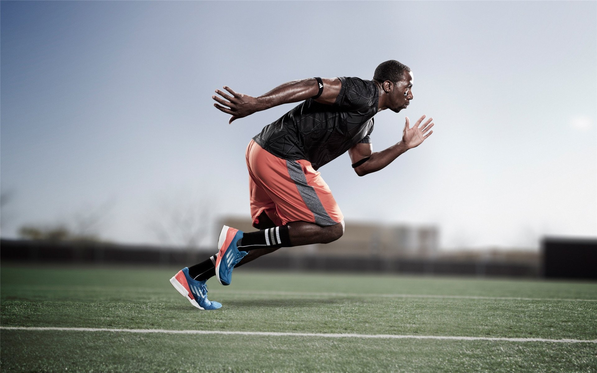 当东方明珠遇见丹佛高原,约基奇末节接管雄鹿与上海的神秘对决