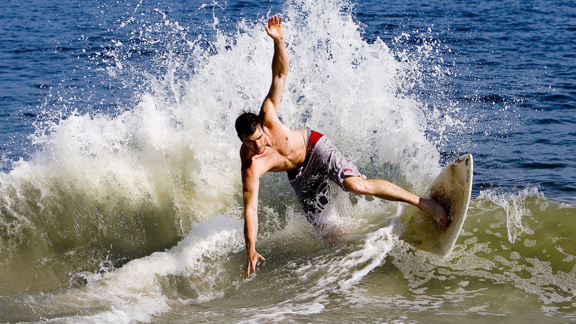 绝境双雄,绿茵场与硬木地板的终极接管