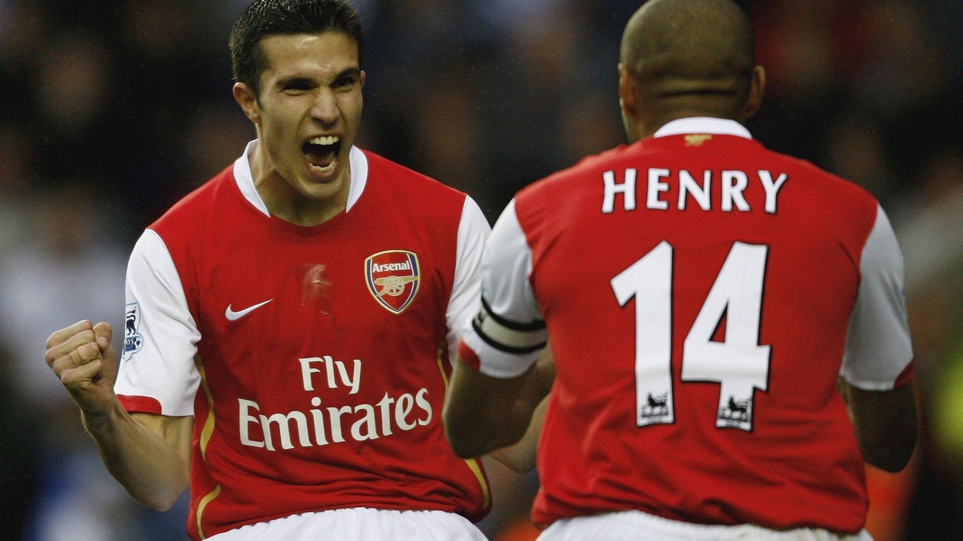 战术博弈下的个体闪光，德里赫特爆发破丹麦铁桶，佛罗伦萨遭遇体系压制